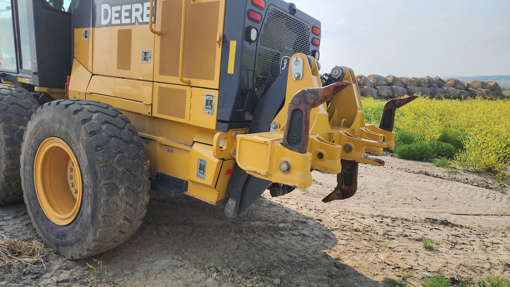 2017 Deere 872GP Motor Grader
