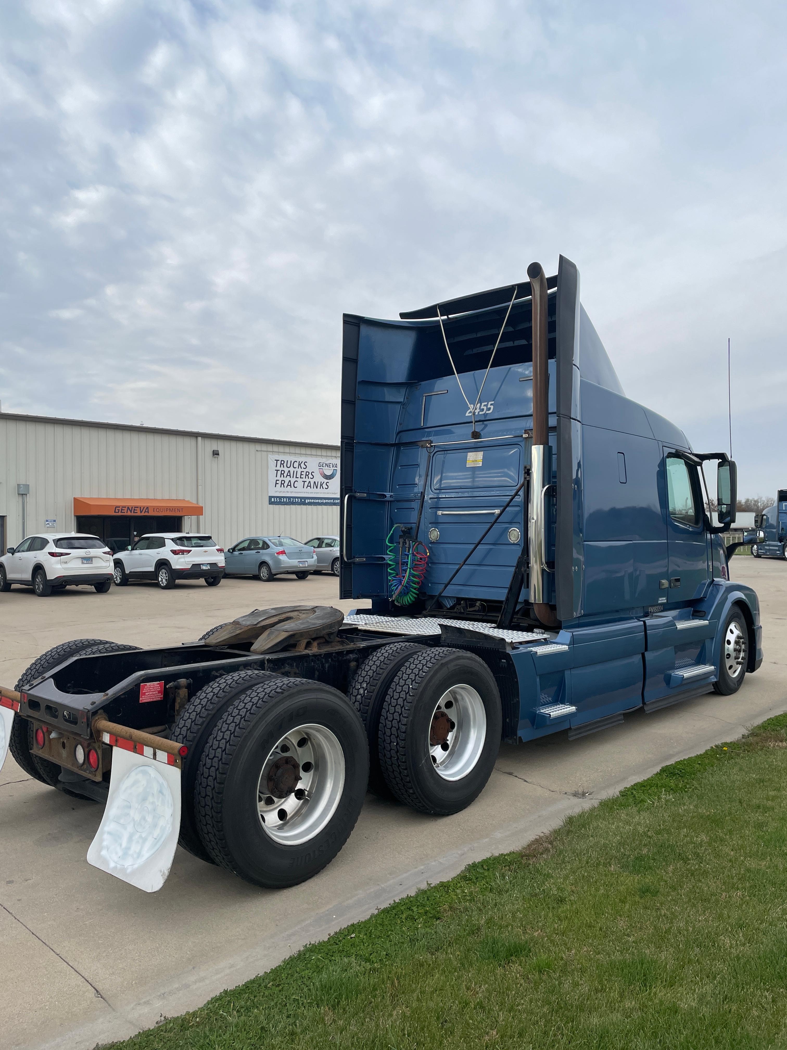 Used 2015 Volvo VNL 64 T630 (T2204)