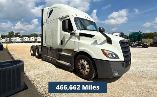 2021 Freightliner Cascadia 126 (TK7824)