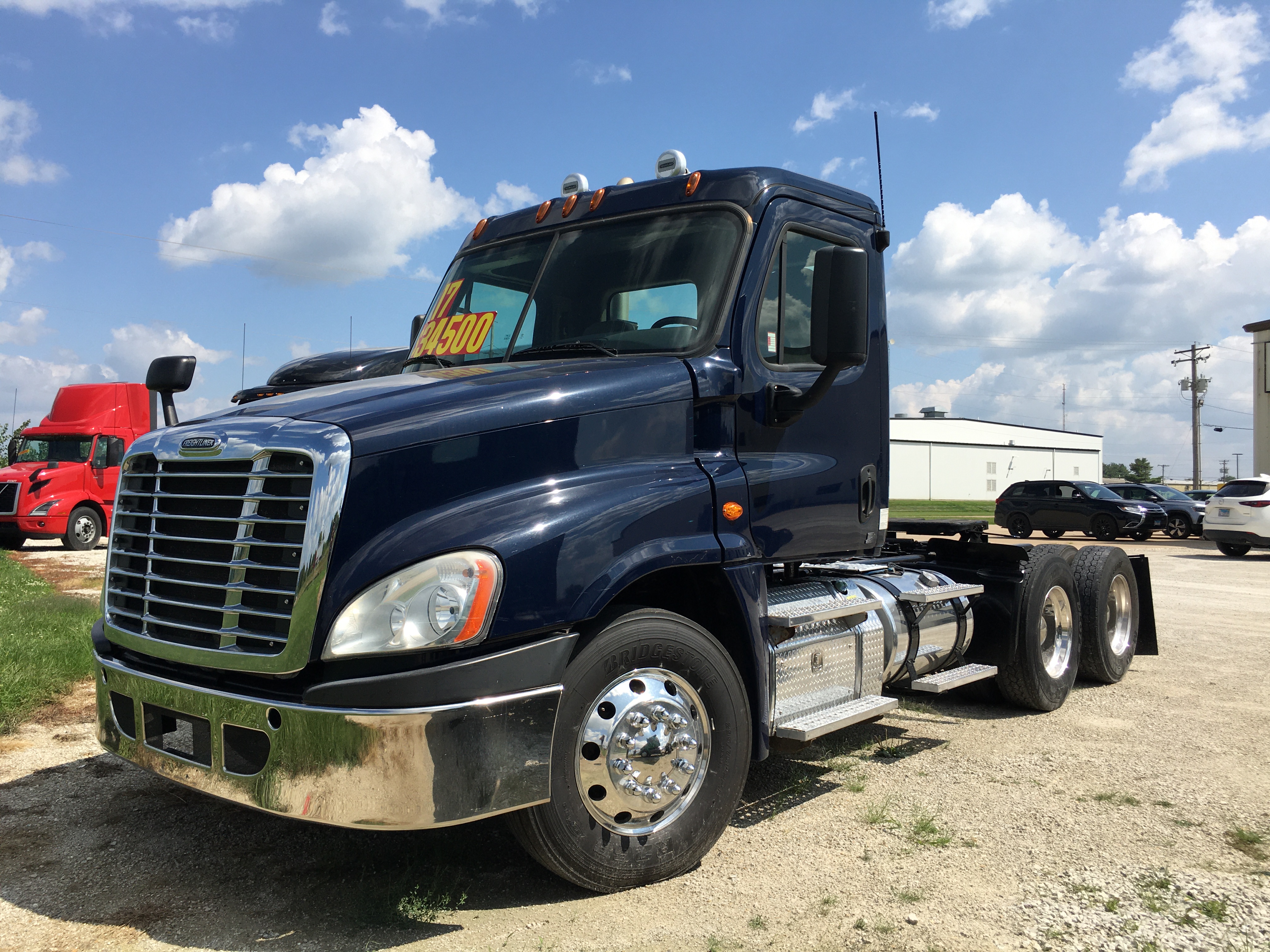 2017 Freightliner CA125DC