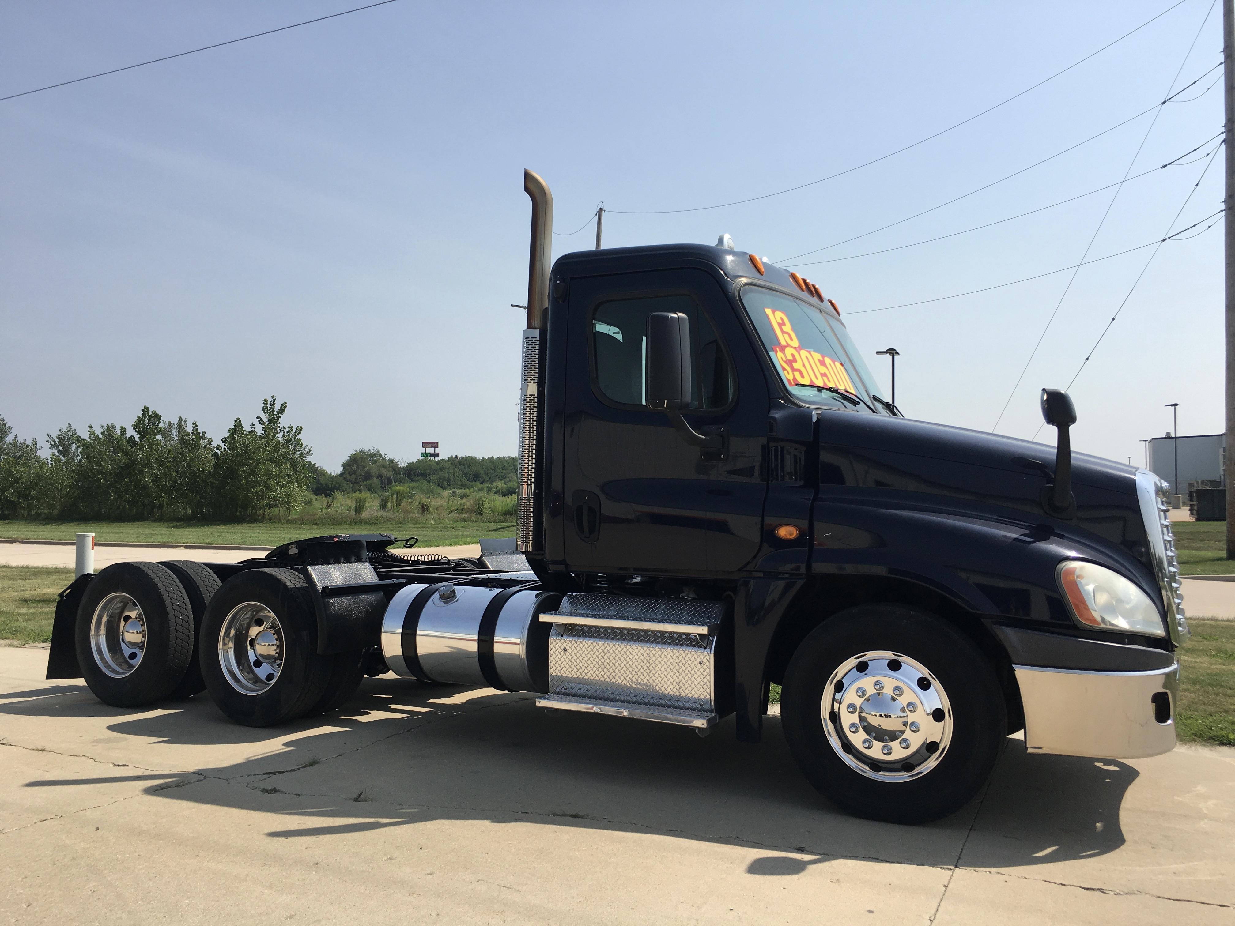 2013 Freightliner CA125DC