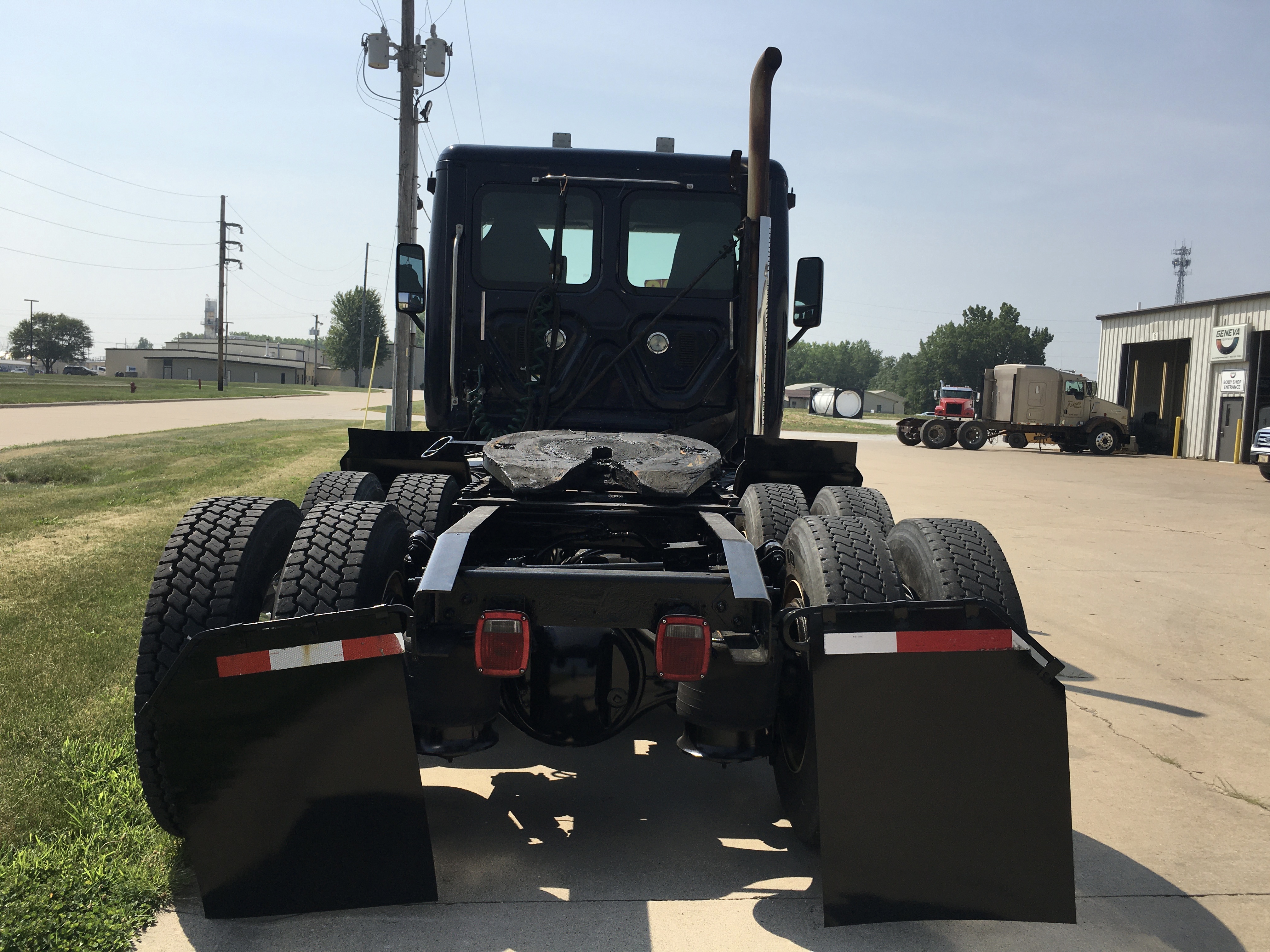 2013 Freightliner CA125DC
