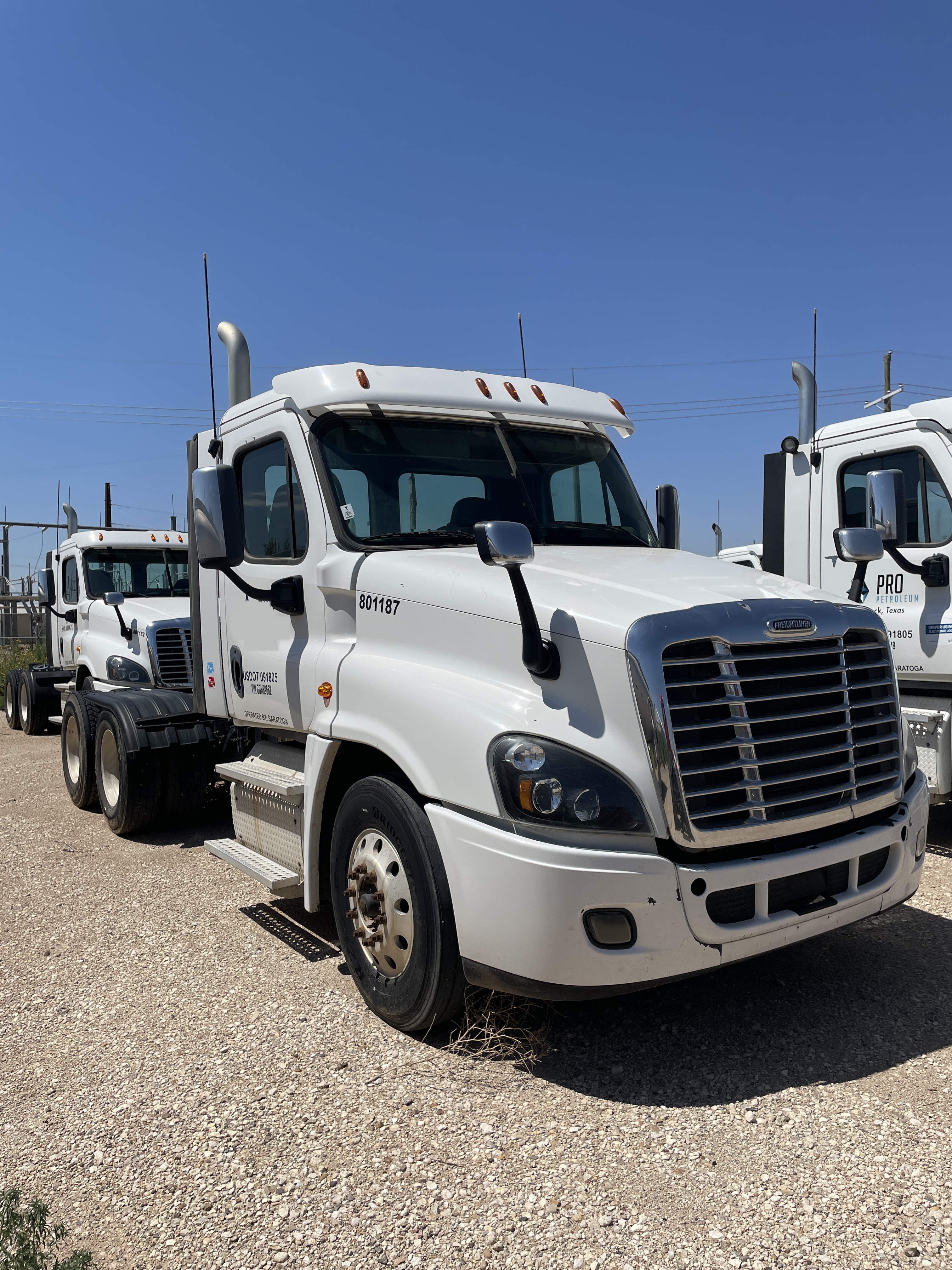 2016 Freightliner Cascadia 125 (T9662)