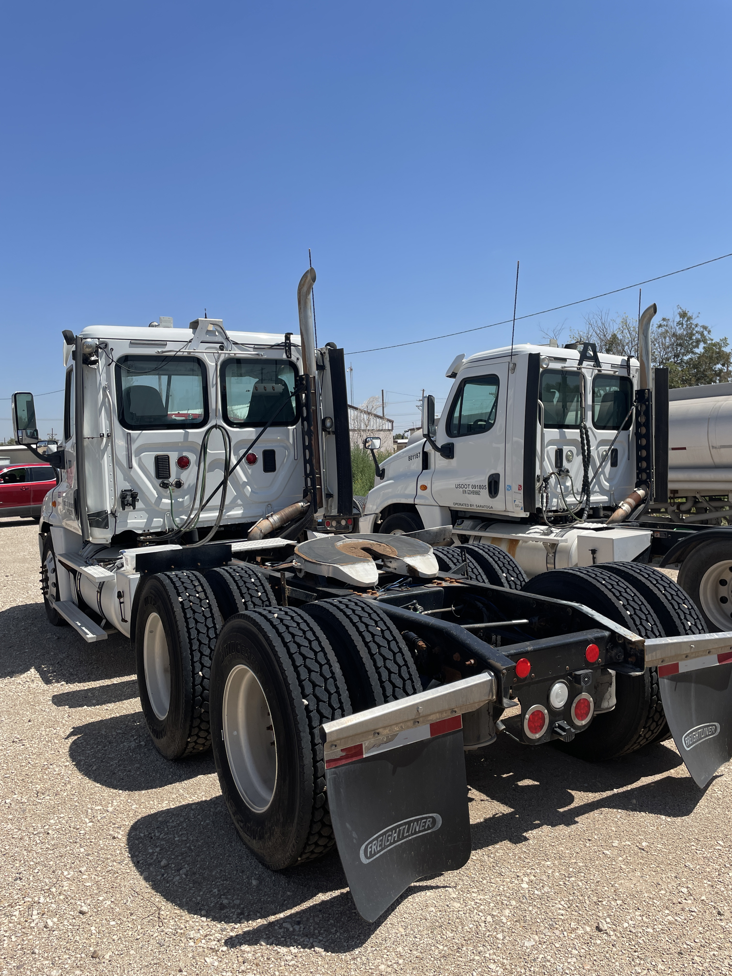 2015 Freightliner Cascadia 125 (T8789)