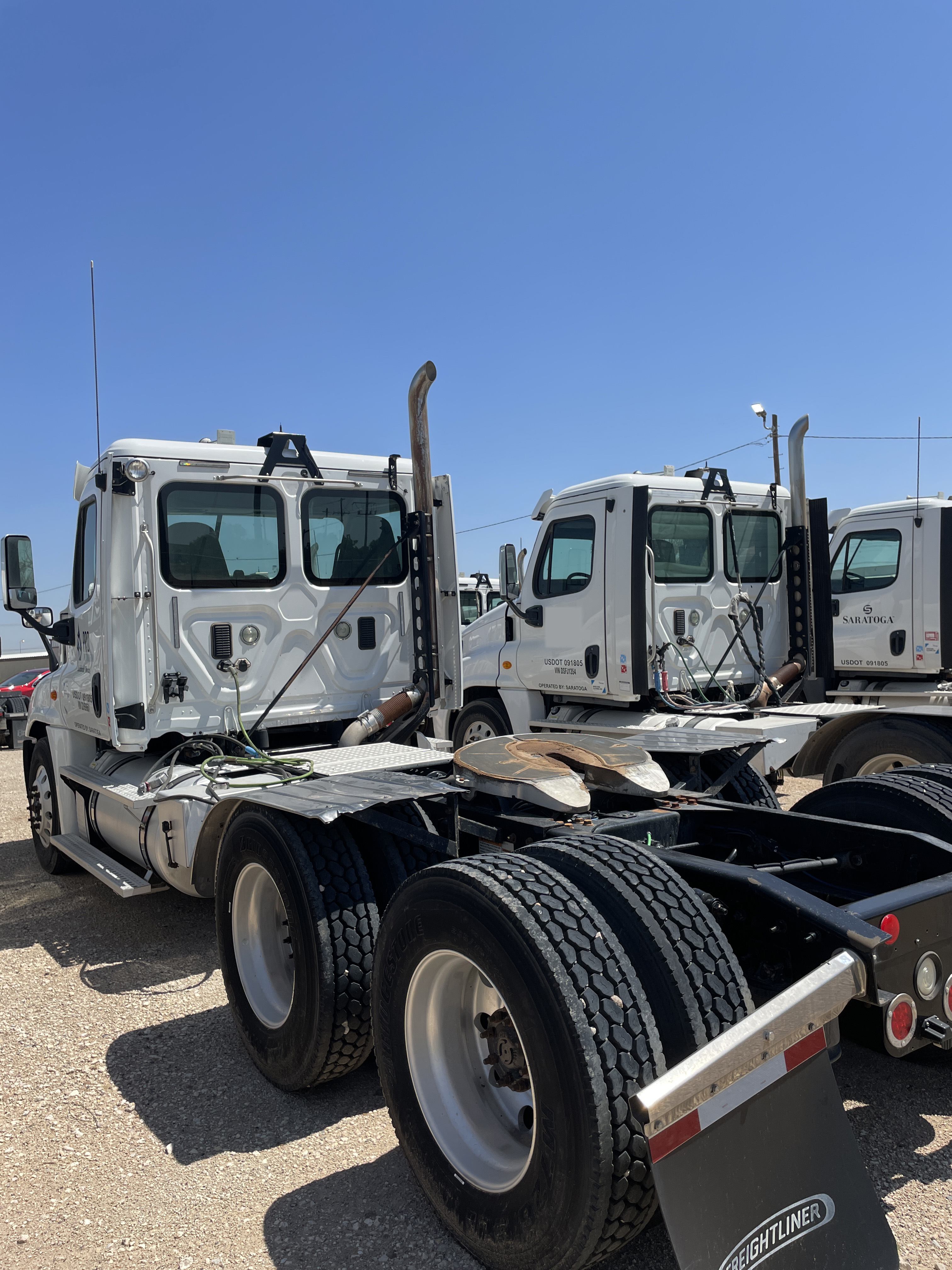 2016 Freightliner Cascadia 125 (T9661)