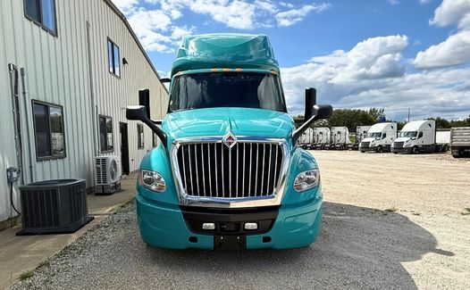 2023 International LT625 (TK6401)