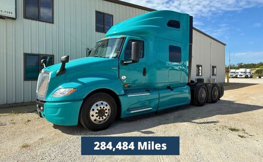 2023 International LT625 (TK5951)