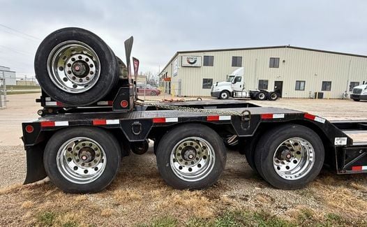 2022 TOWMASTER T-110DTG