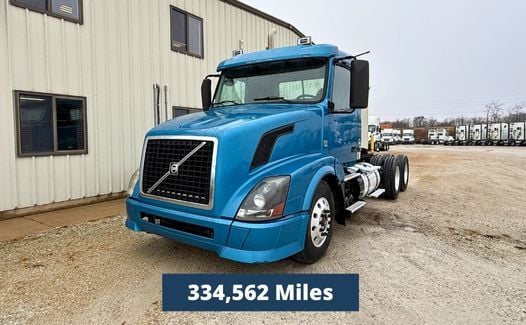 2014 Volvo VNL64T300 (TK4821) New Arrival! 