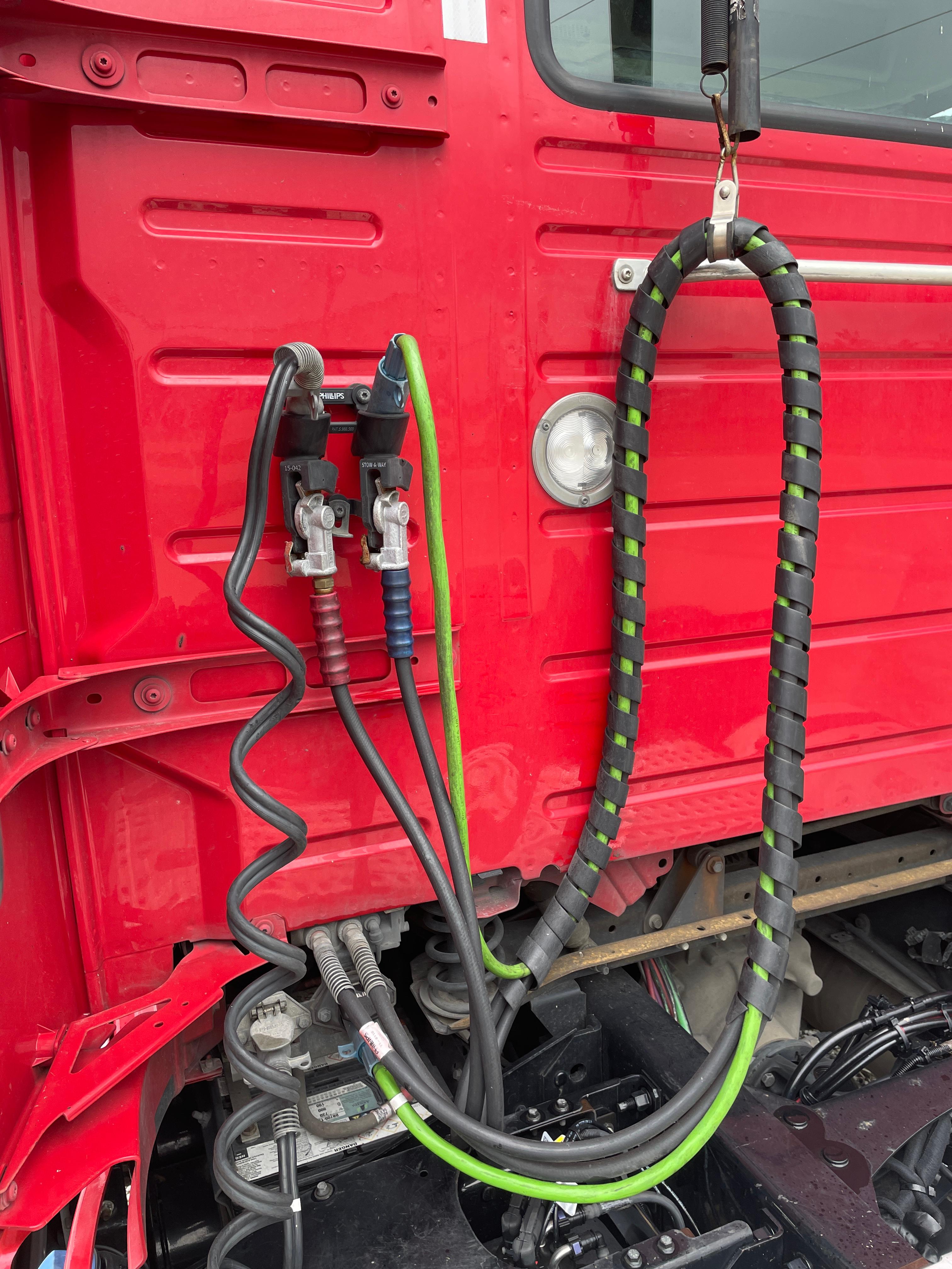 2019 Volvo VNR64T300