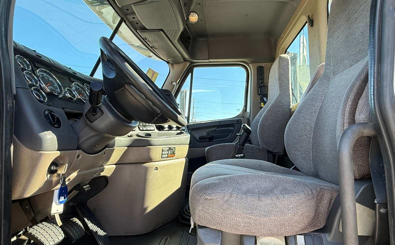 2014 Freightliner Cascadia 125 