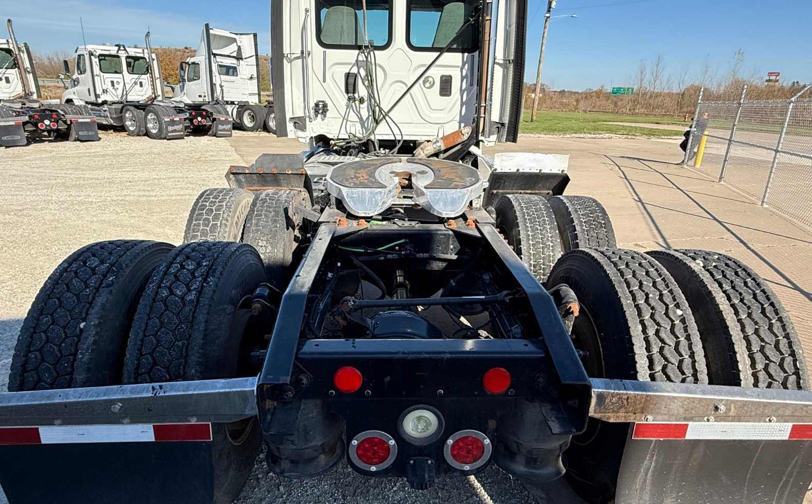 2014 Freightliner Cascadia 125 