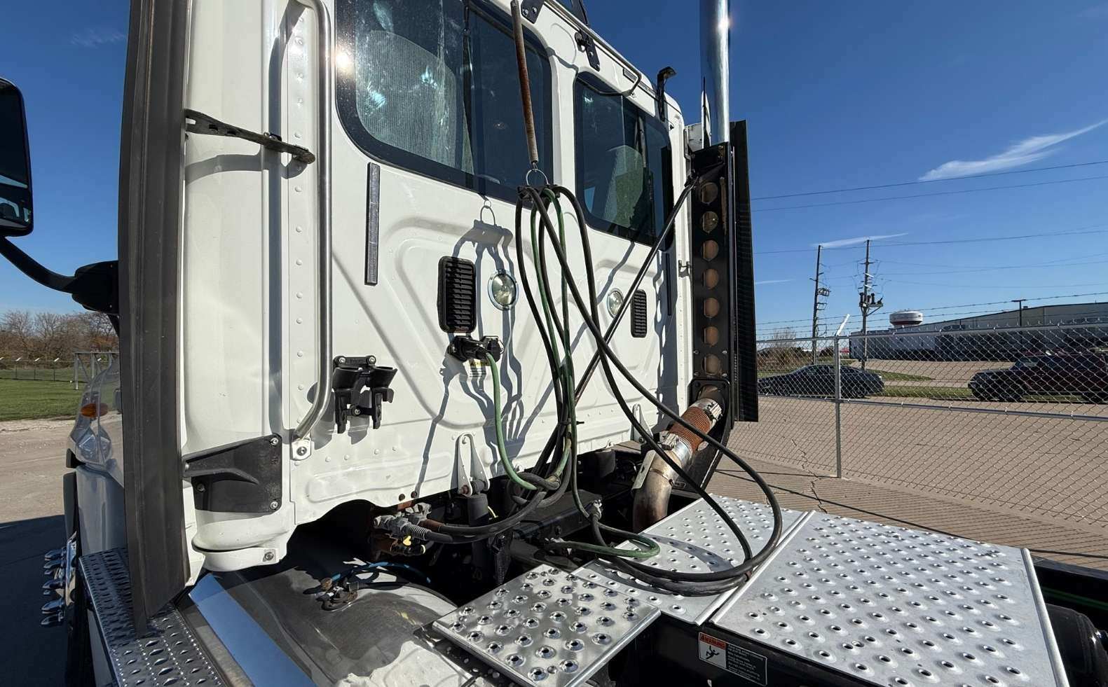 2014 Freightliner Cascadia 125 