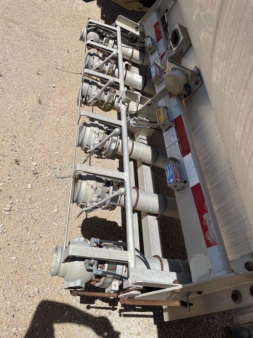 1992 Fruehauf Fuel Trailer (TR4405)