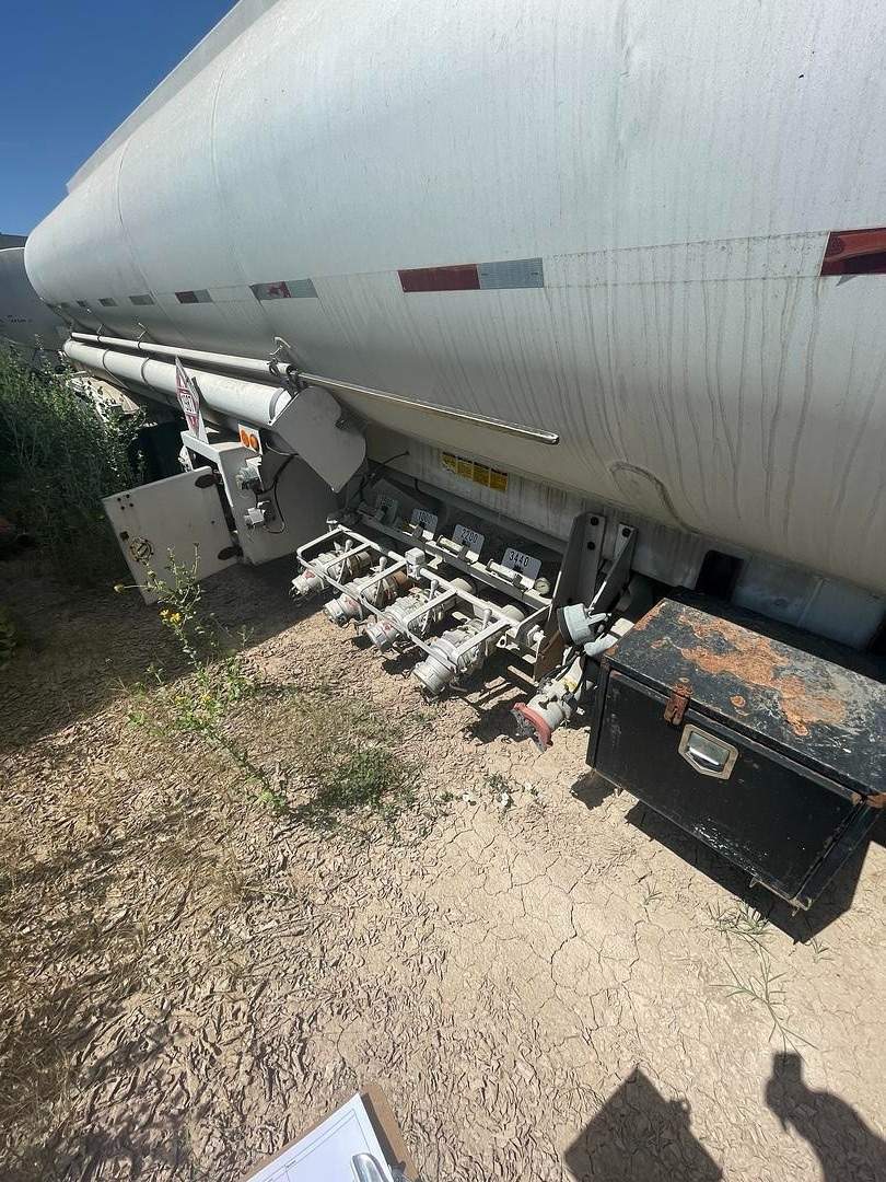 1989 Fruehauf Fuel Trailer (TR9202)