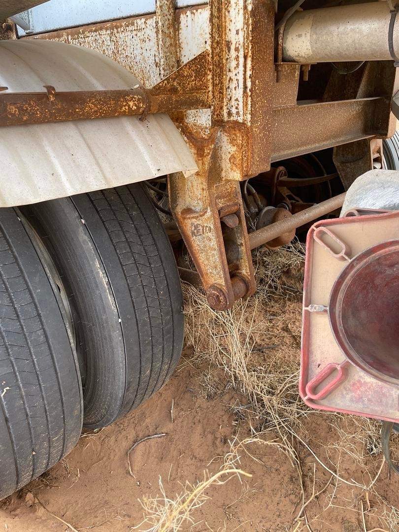 1984 Fruehauf Fuel Trailer (TR0701)