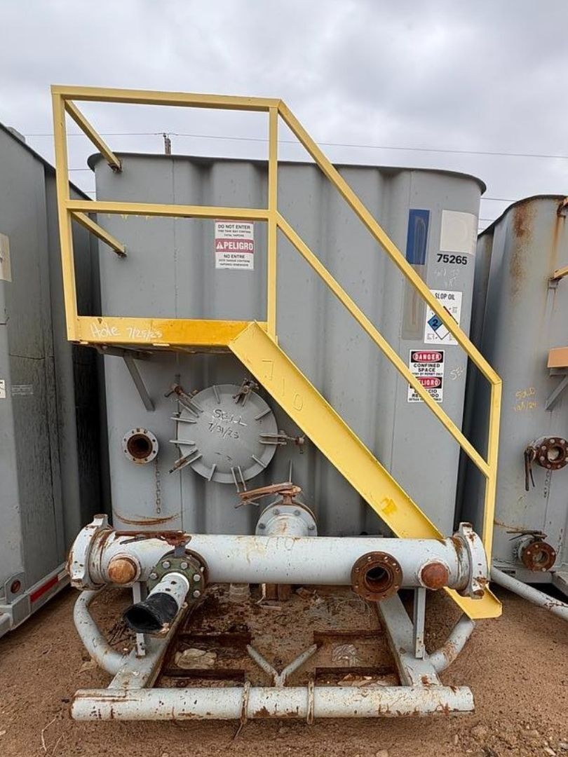 Dragon Flat Top Frac Tank (#75265)