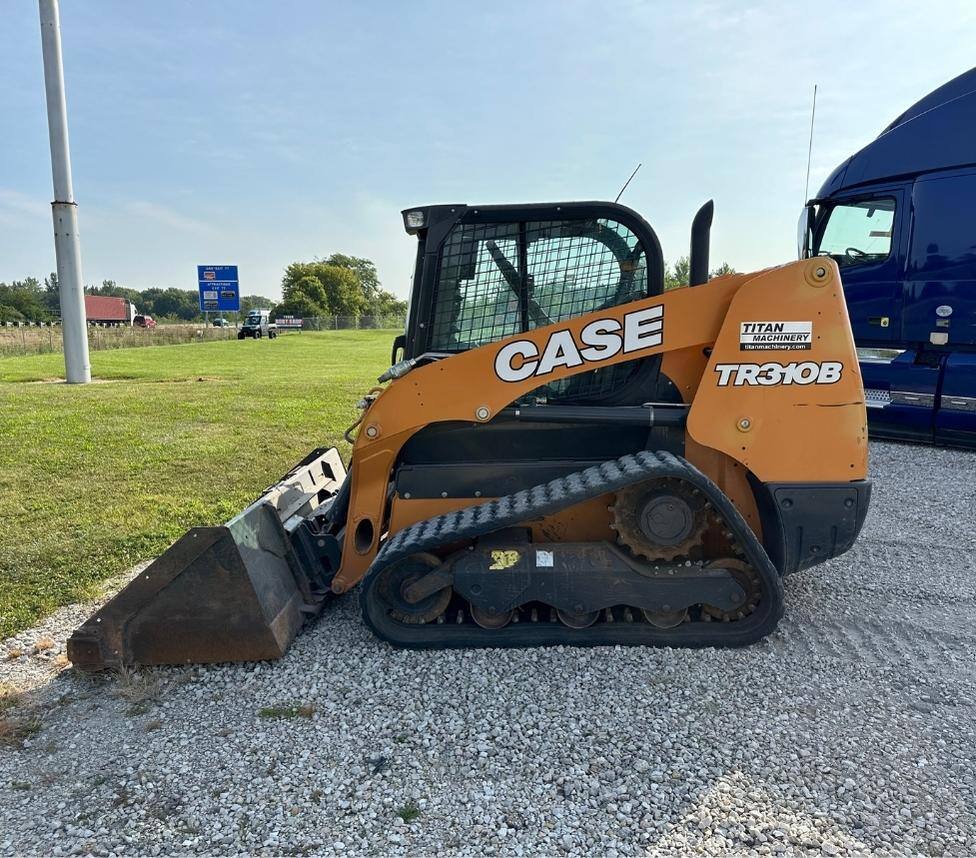 2020 CASE Skid-Steer