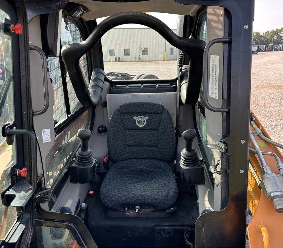 2020 CASE Skid-Steer