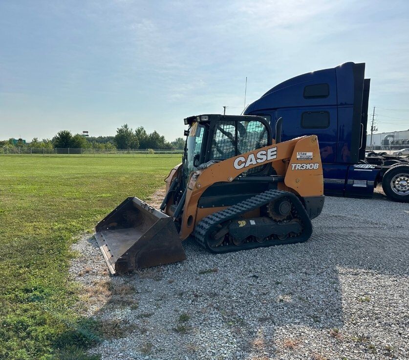 2020 CASE Skid-Steer