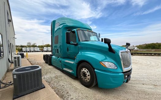 2023 International LT625 (TK6400)
