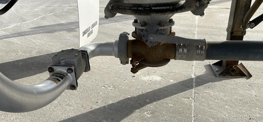 2015 Trail King APB1033 Pneumatic Trailer