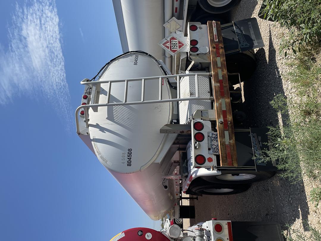 1992 Fruehauf Fuel Trailer (TR4508)